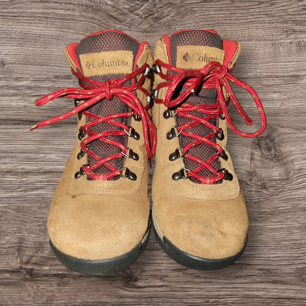 Columbia Women's Newton Ridge Hiking Boot Size 8.5 Waterproof Lace Up Tan Brown